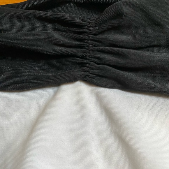 Blush White and Black Contrast Bikini Set S/M - Picture 7 of 11